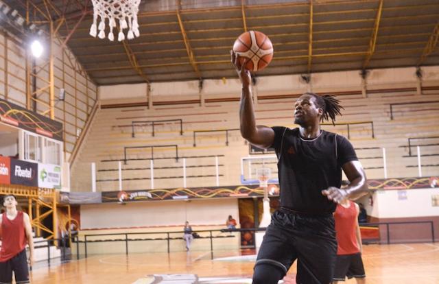 San Mart�n recibi� a Wood y se prepara para el cl�sico