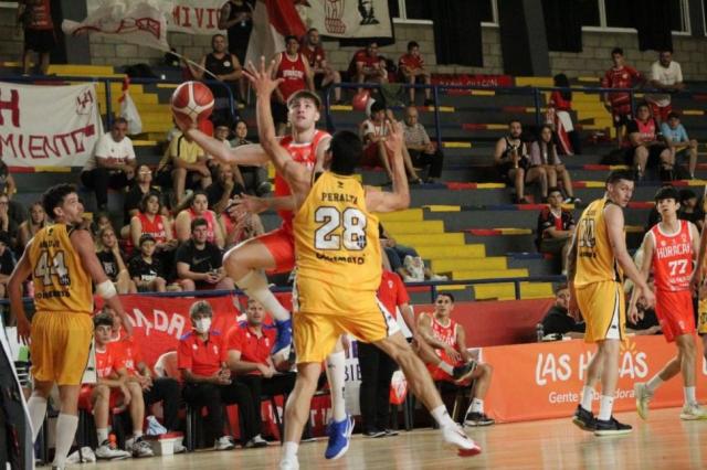 Norte: Santa Paula dio el golpe ante Comunicaciones