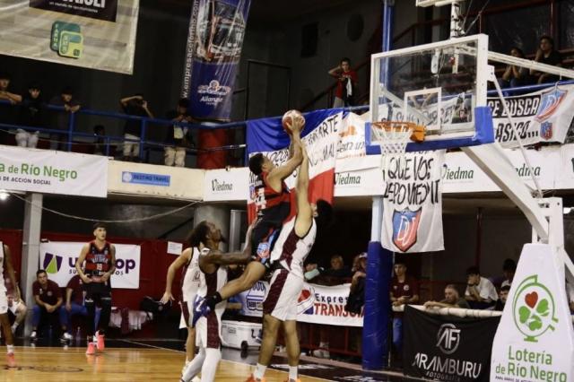 Sur: Deportivo Viedma da pelea