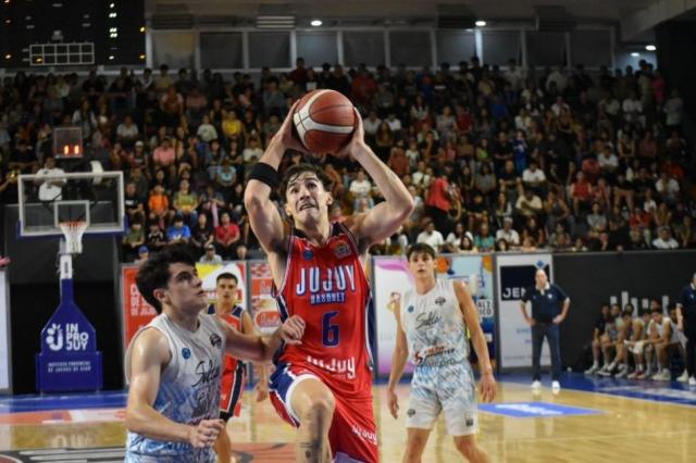 Norte: Salta y Col�n festejaron afuera