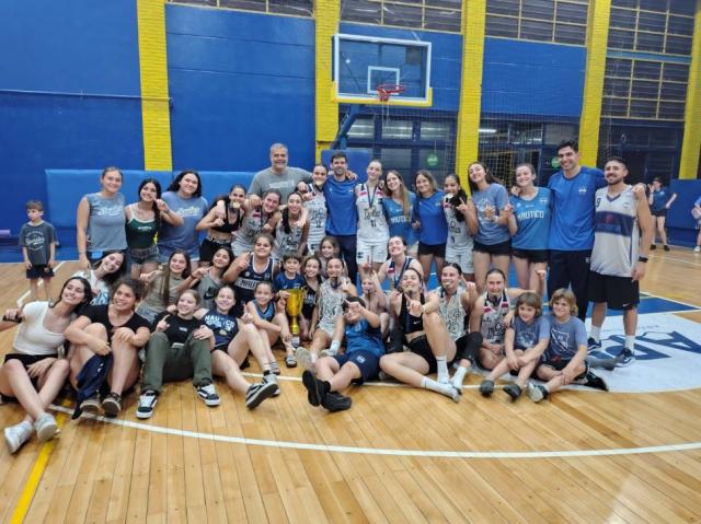 Rosario con celebraciones en el los Interasociativos U13