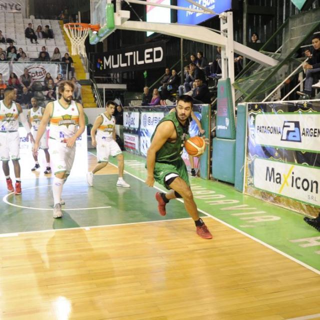 Todos para uno y uno para todos