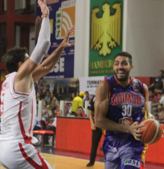 Defendiendo el pabell�n